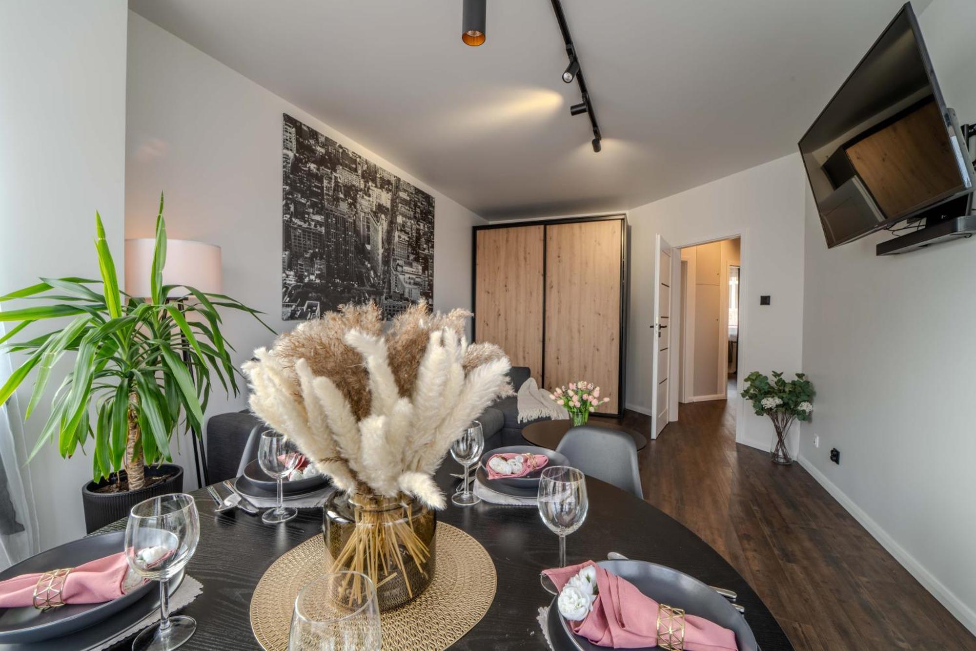 New Large Modern Apartment - City Center - 60M2 - Lift - Parking Вроцлав Экстерьер фото